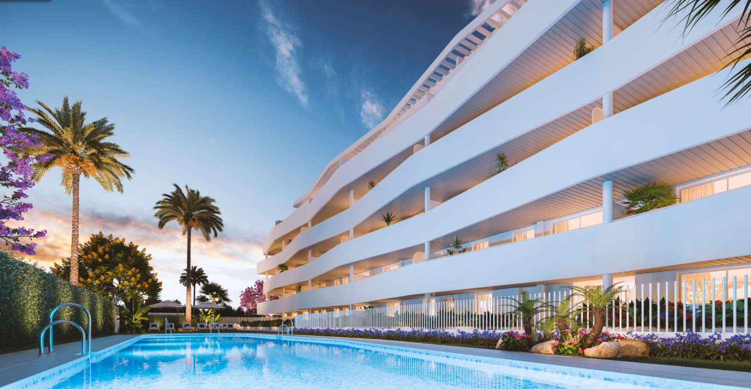 NEUBAU in der zweiten Strandlinie, Torre del Mar.