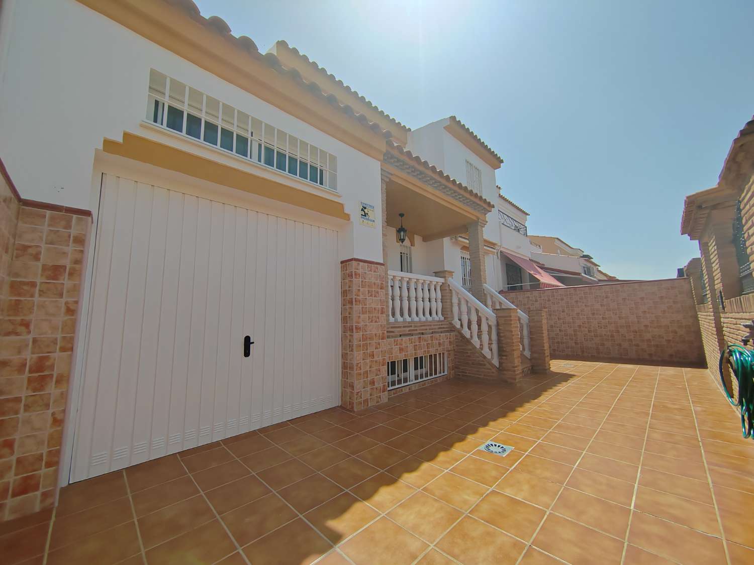 Unfurnished Townhouse in El Limonar for Long-Term Rental