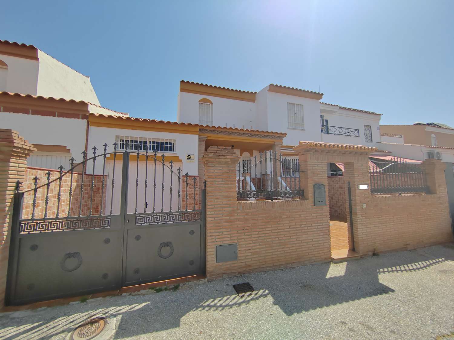 Unfurnished Townhouse in El Limonar for Long-Term Rental