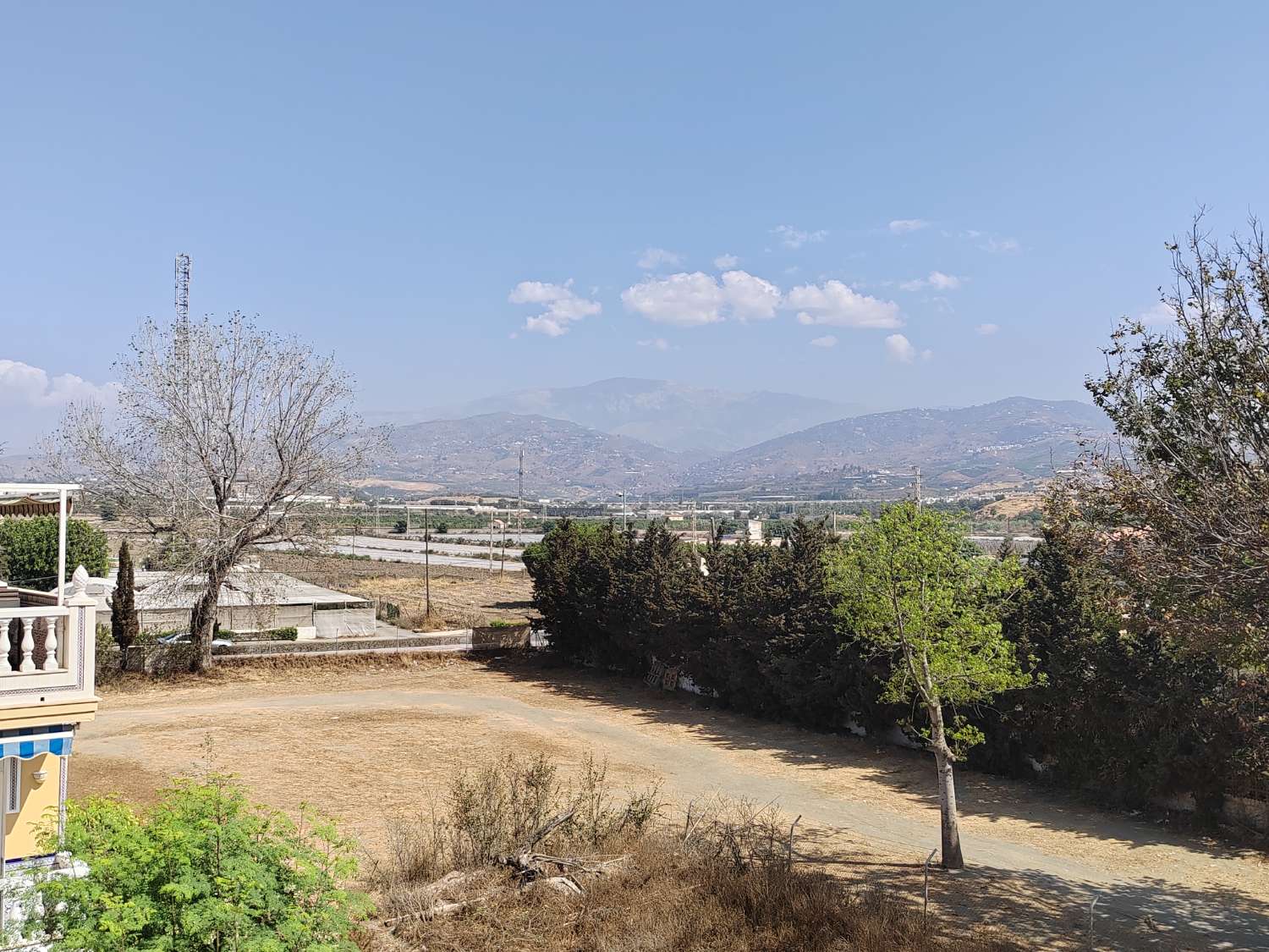 Beachfront house in Torre del Mar