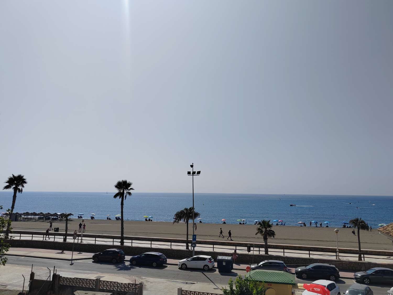 Hus vid stranden i Torre del Mar