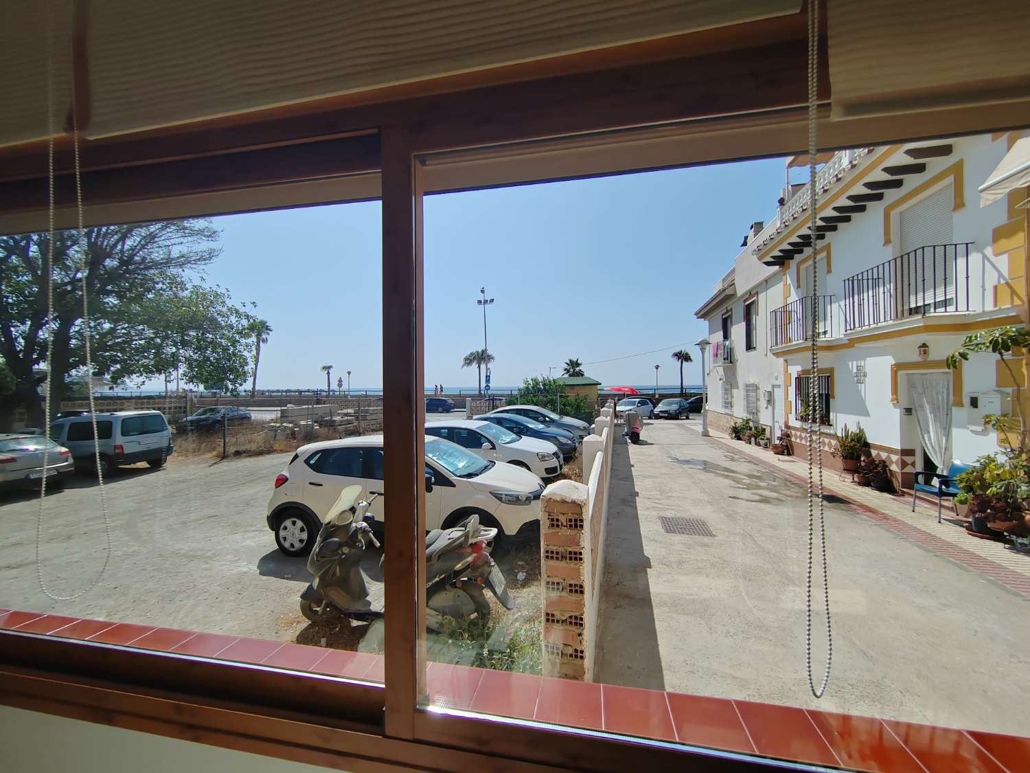 Casa en primera línea de playa en Torre del Mar