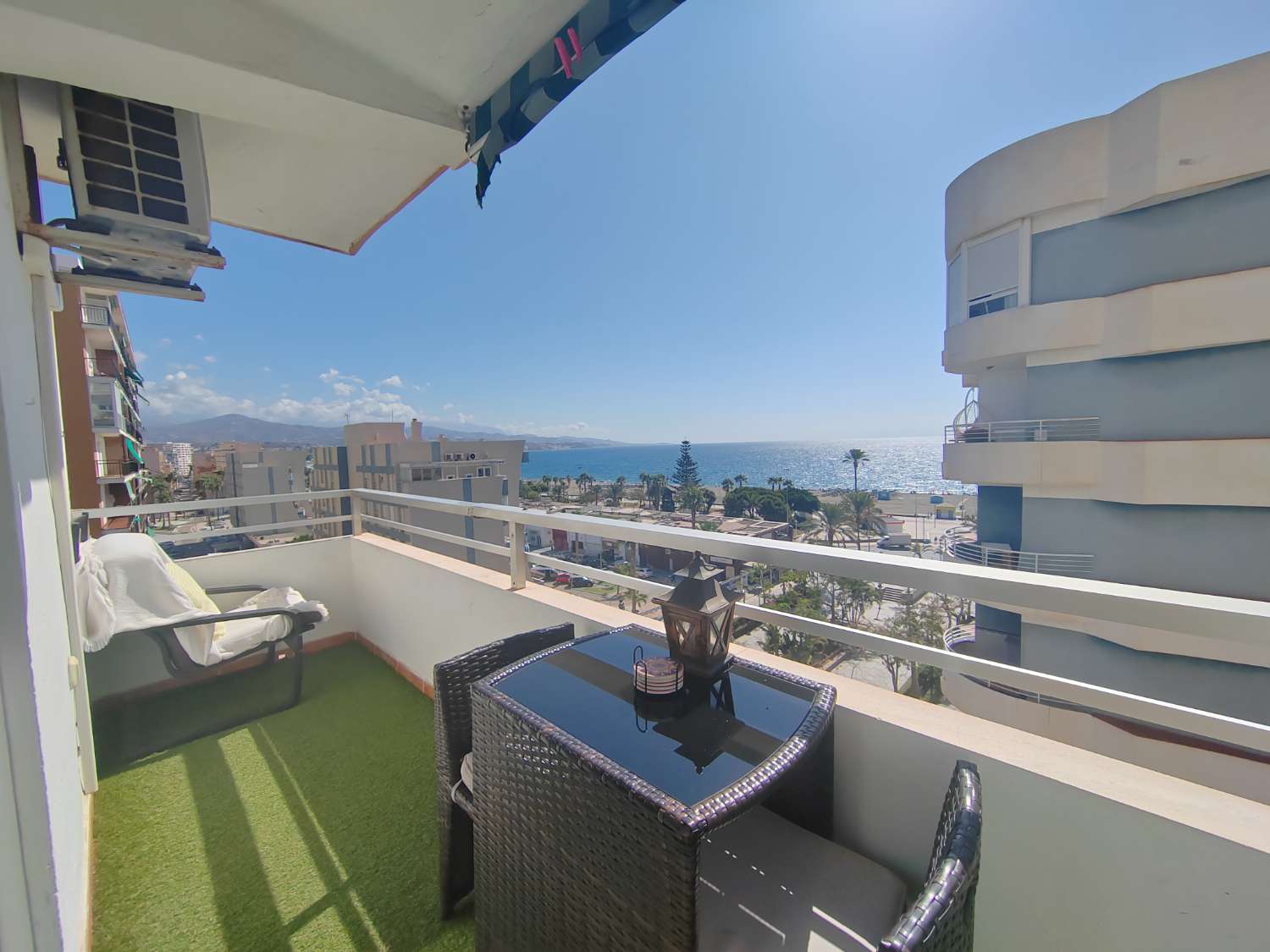 Long-Term Rental Apartment on Paseo de Larios, Torre del Mar: Unbeatable Location with Stunning Views