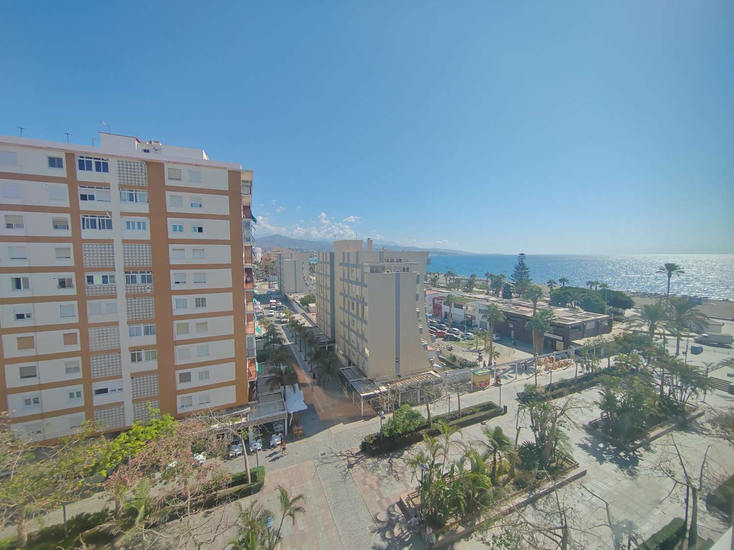 Long-Term Rental Apartment on Paseo de Larios, Torre del Mar: Unbeatable Location with Stunning Views