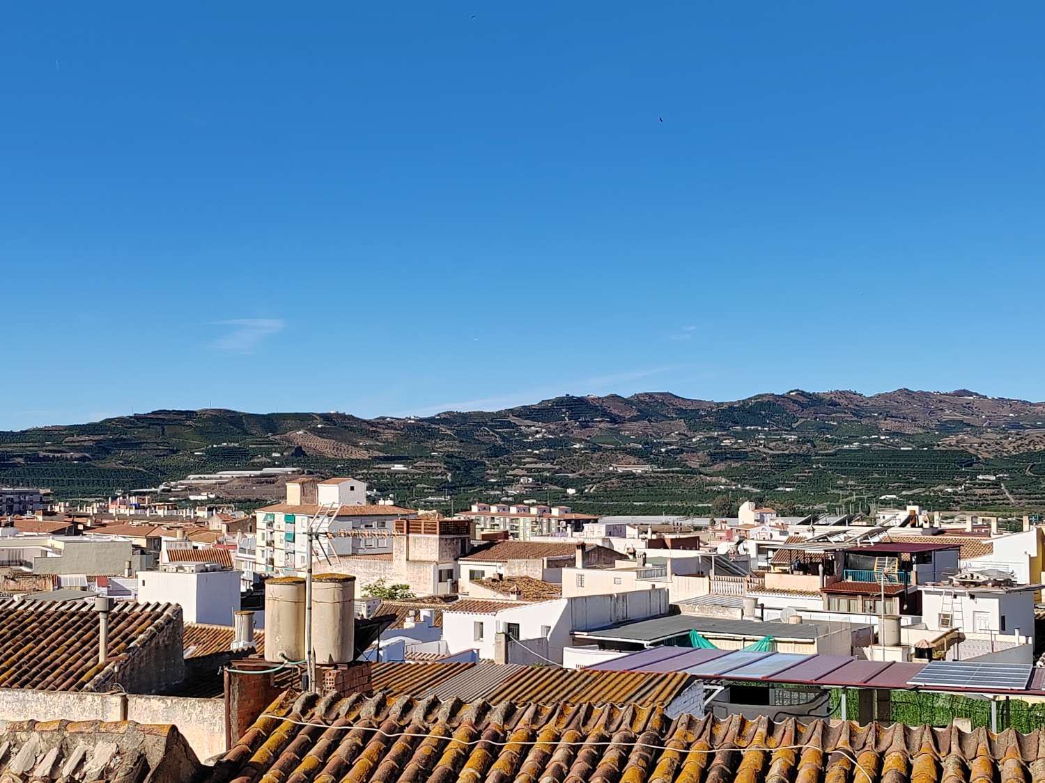 Casa histórica reformada en el centro con amplio aparcamiento y pozo propio