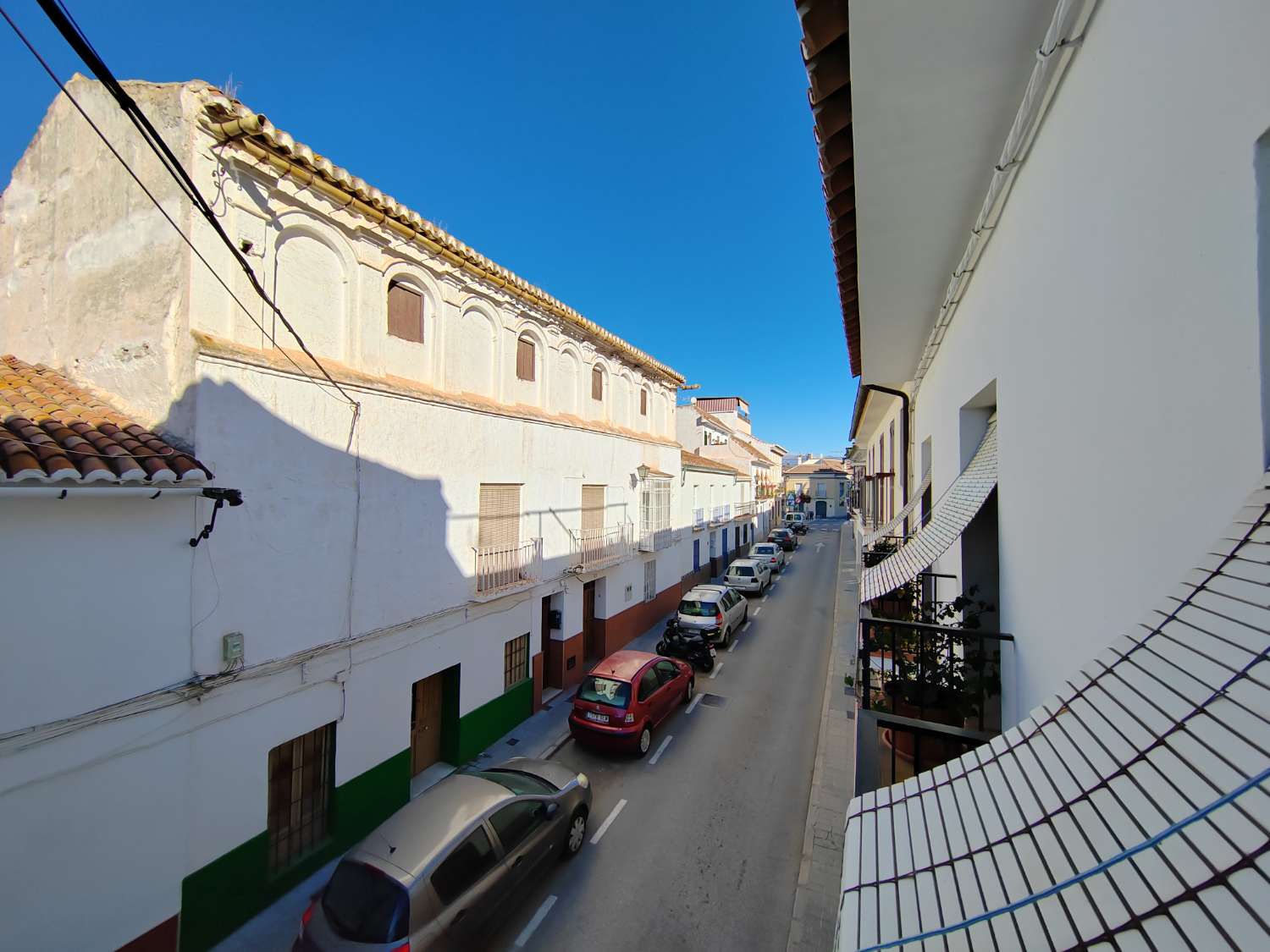 Casa histórica reformada en el centro con amplio aparcamiento y pozo propio