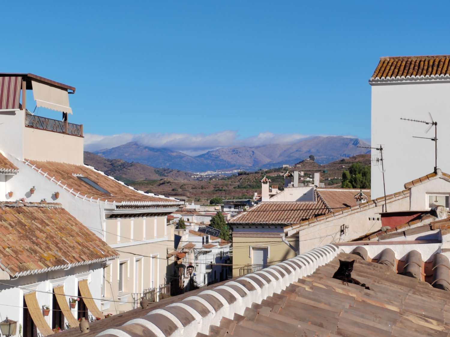 Casa histórica reformada en el centro con amplio aparcamiento y pozo propio