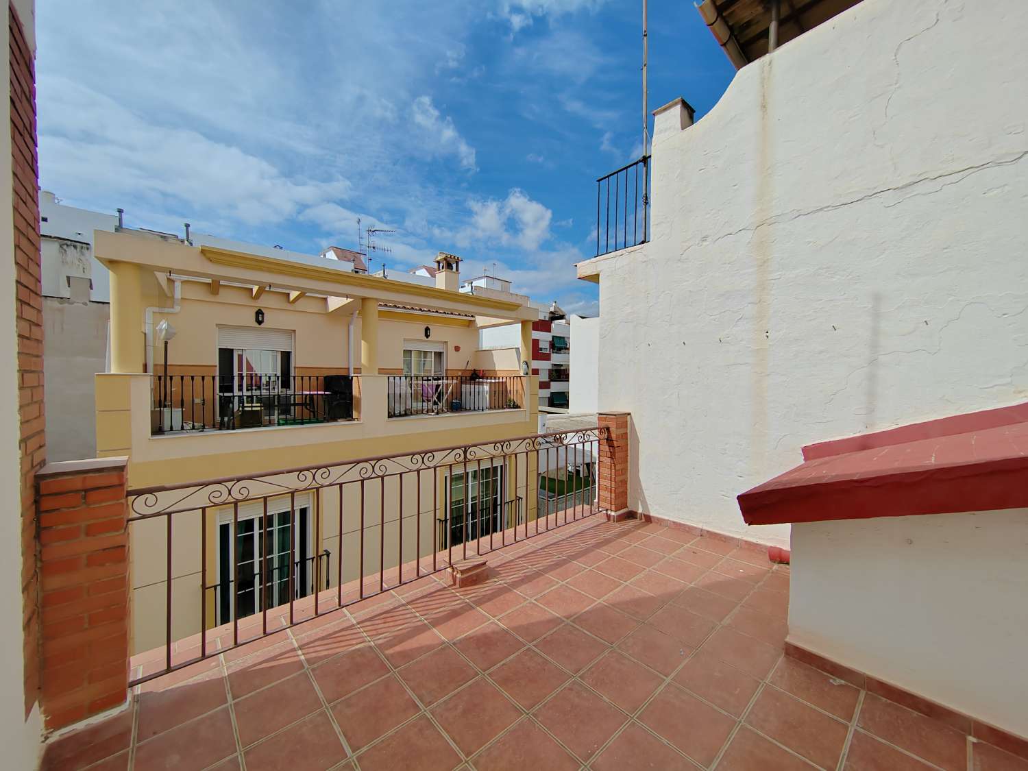 Freistehendes Haus zum Verkauf in Torre del Mar – Nur wenige Meter vom Strand und dem Stadtzentrum entfernt.