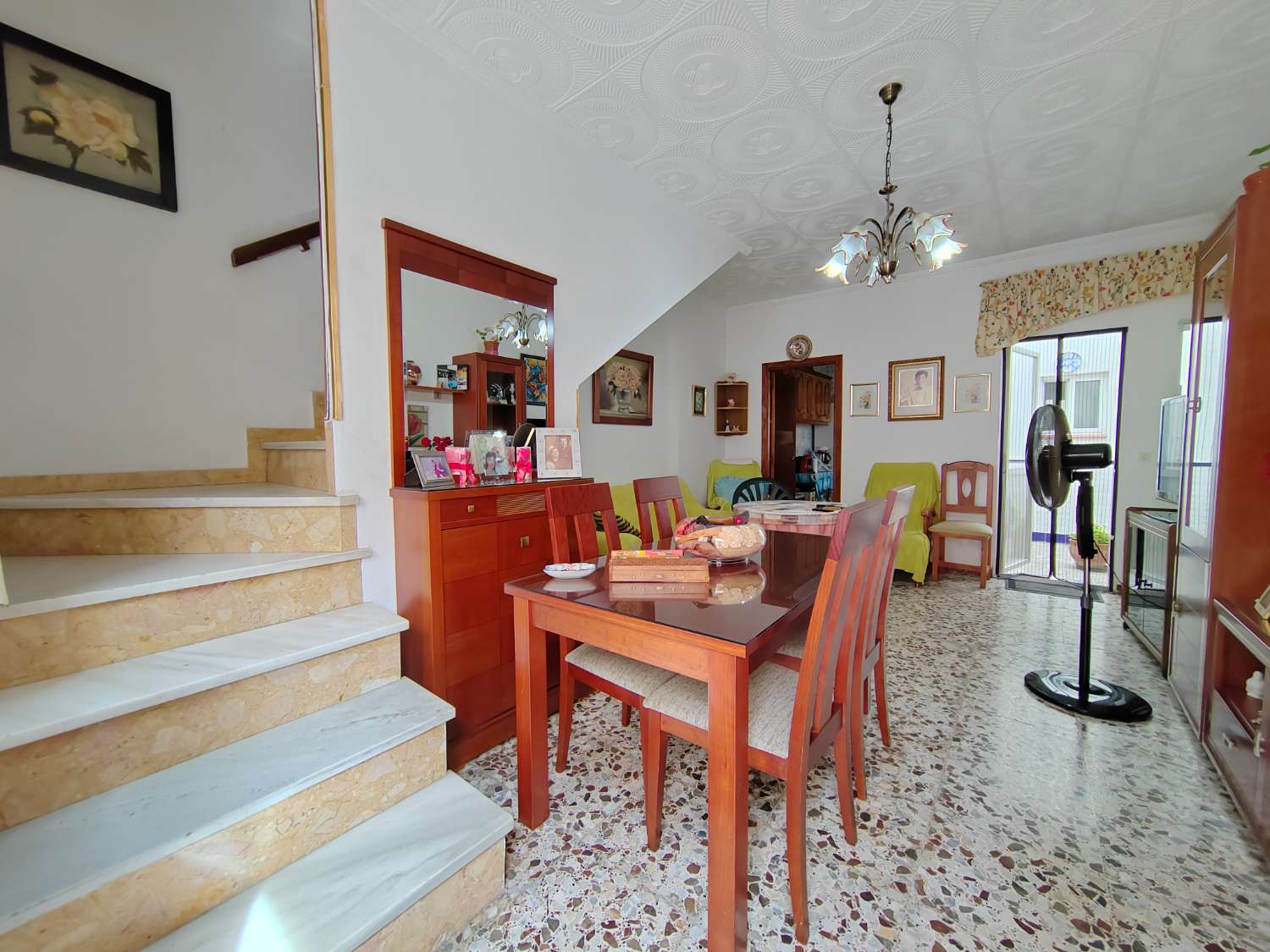 House for sale in Torre del Mar – Just a few meters from the beach and the town center.