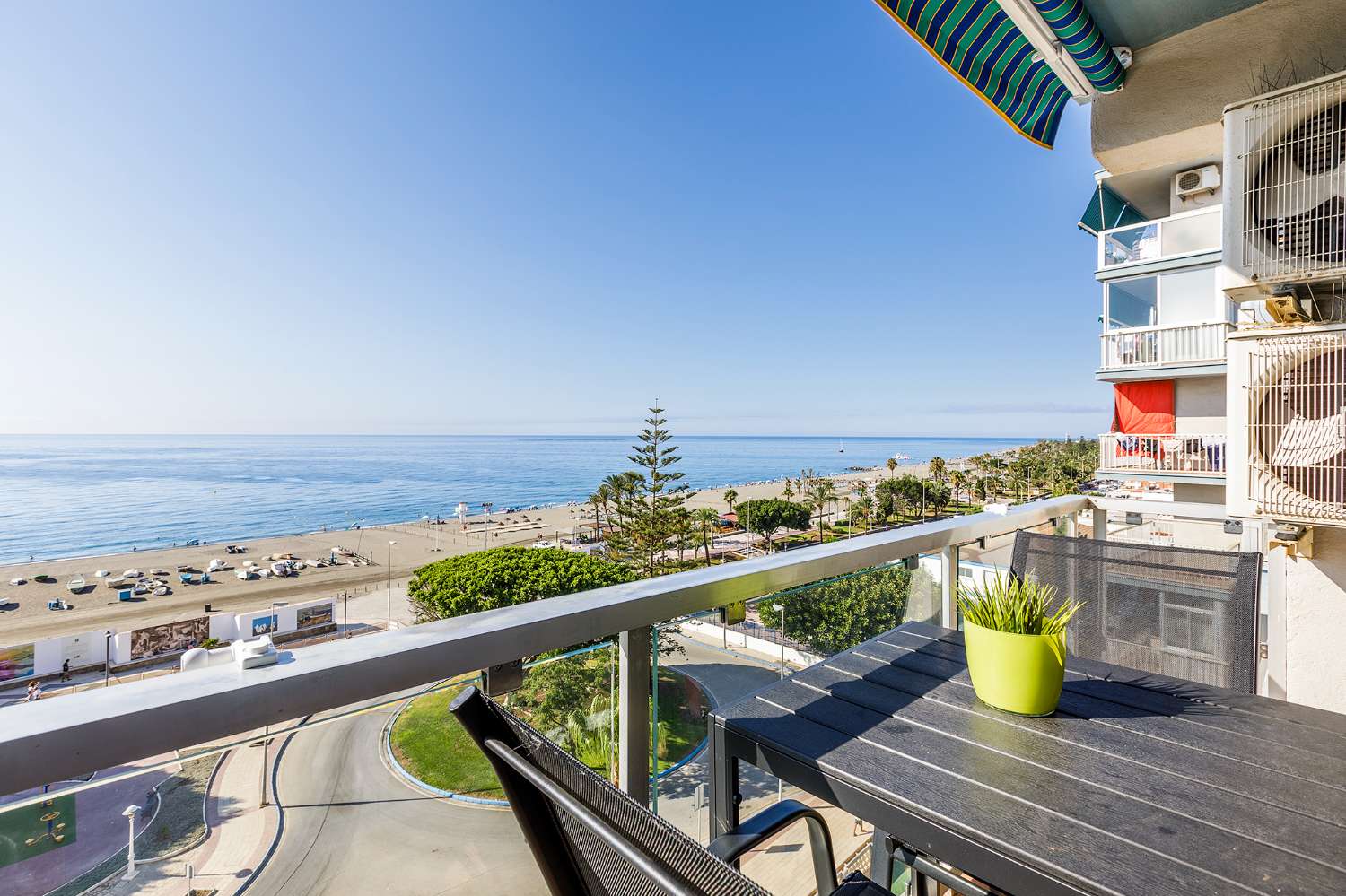 Appartement en Bord de Mer avec Vue Panoramique